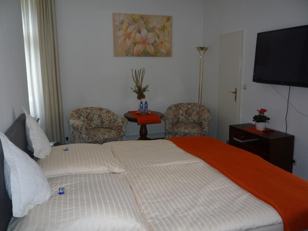 Hotel Carolinenhof Bad Pyrmont Extérieur photo