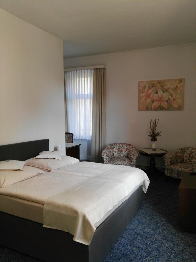 Hotel Carolinenhof Bad Pyrmont Extérieur photo