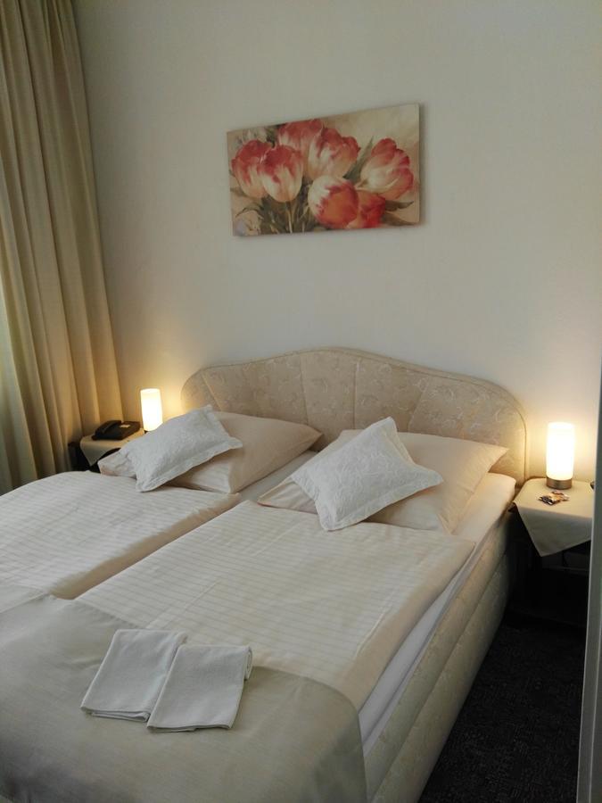 Hotel Carolinenhof Bad Pyrmont Extérieur photo